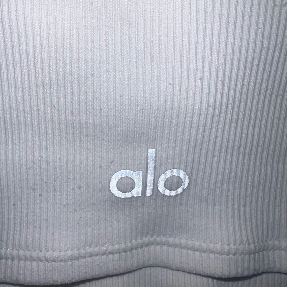 Alo Yoga Ribbed Cropped Dynamite Tank Open Back High Neck Size Large White - Picture 6 of 6